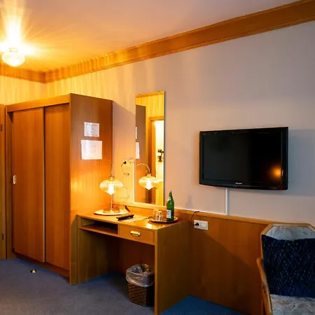 Guelser Weinstube Szálloda