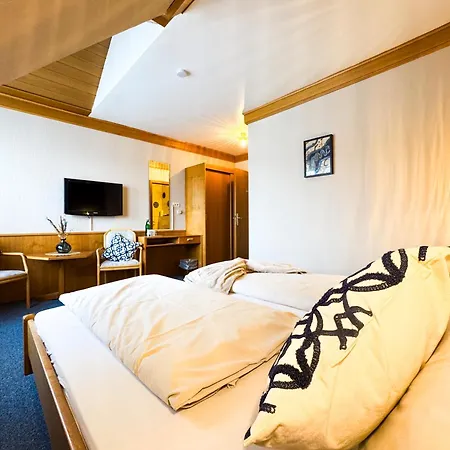 Hotell Guelser Weinstube 3*