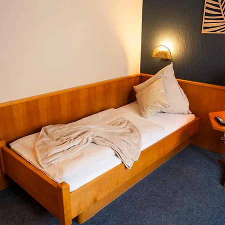 Hotell Guelser Weinstube 3*