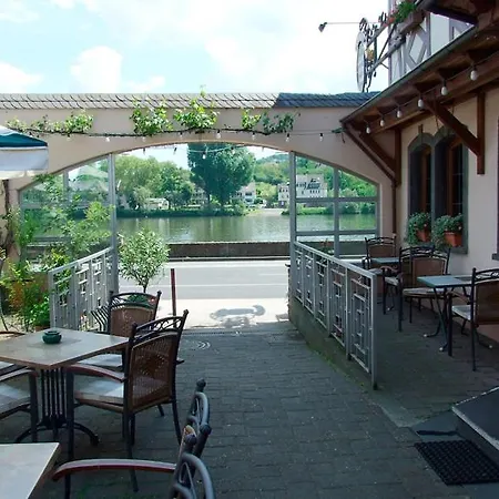 Szálloda Guelser Weinstube