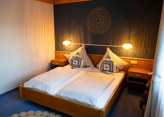 Gülser Weinstube Hotel 3*