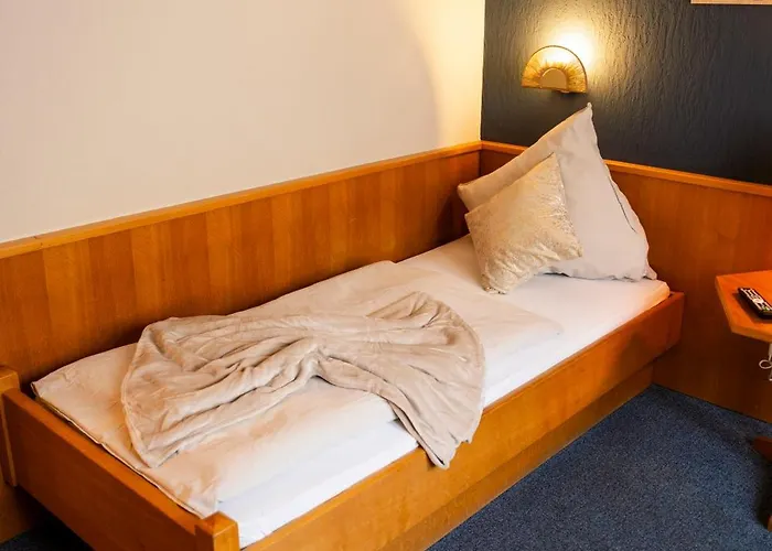 Hotel Gülser Weinstube 3*